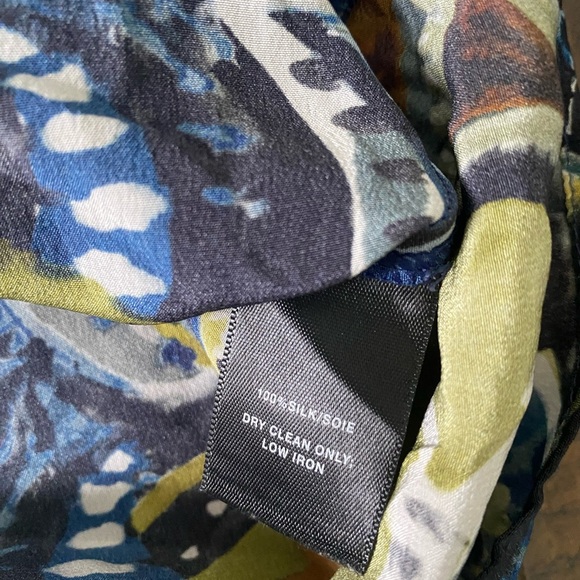 Lafayette 148 New York Silk Paisley blouse - Picture 7 of 9